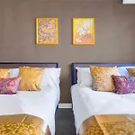 Thai Suite With Netflix, Pool Table & Games, Freepark