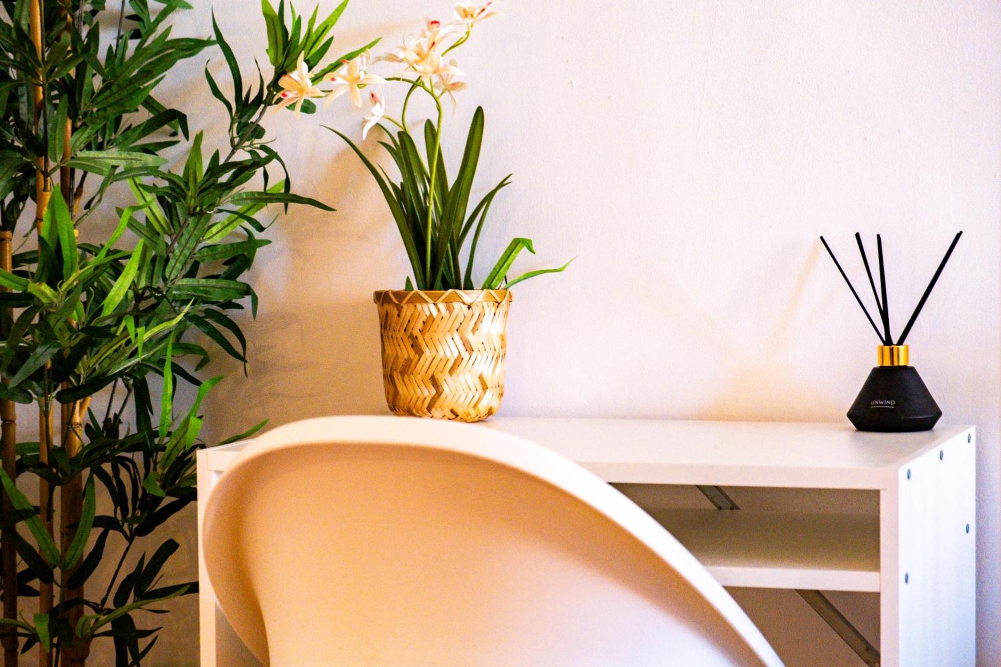 Thai With Netflix, Pool Table & Games, Freepark Apartment Birmingham