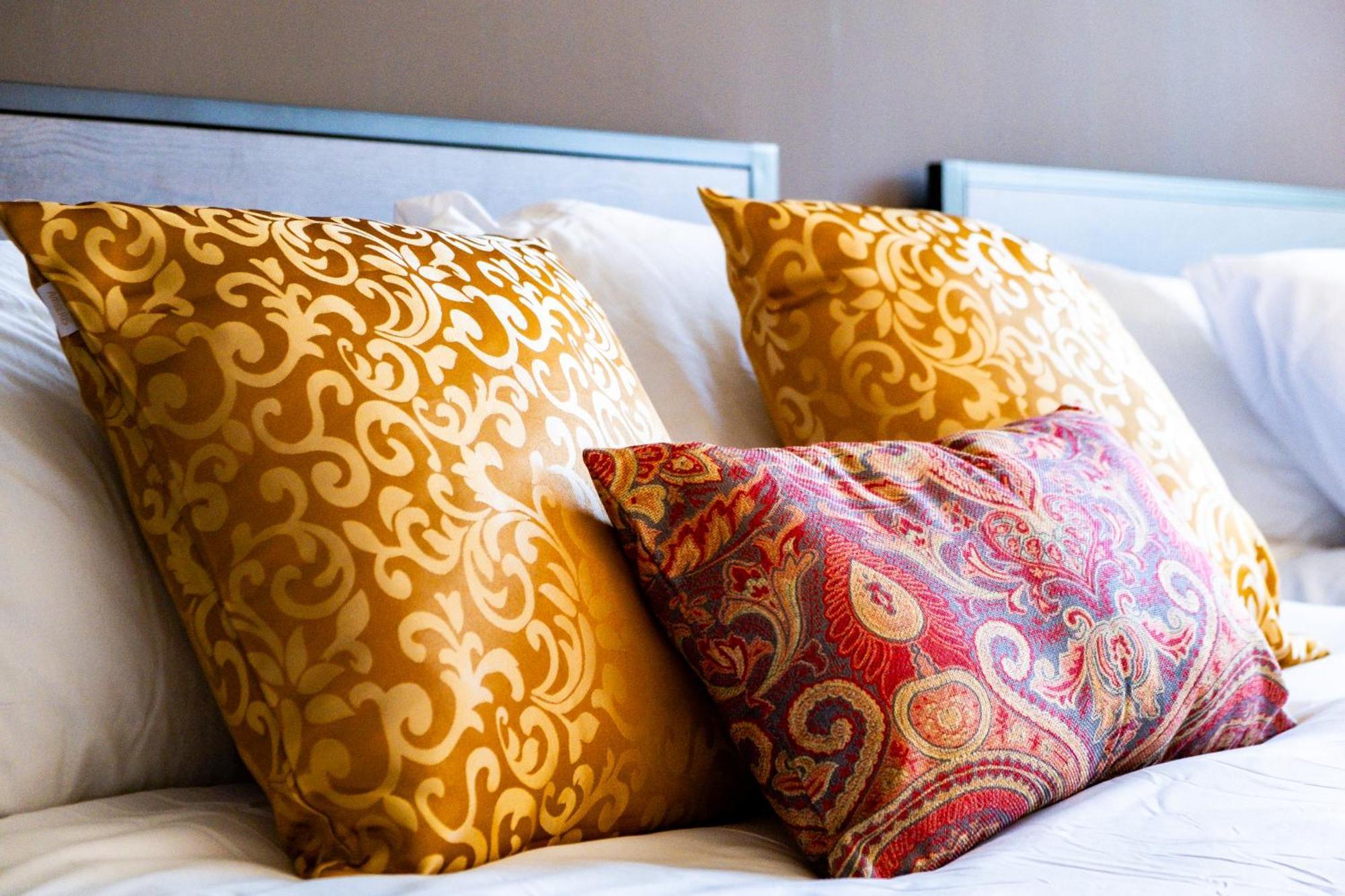 Apartment Thai With Netflix, Pool Table & Games, Freepark Birmingham