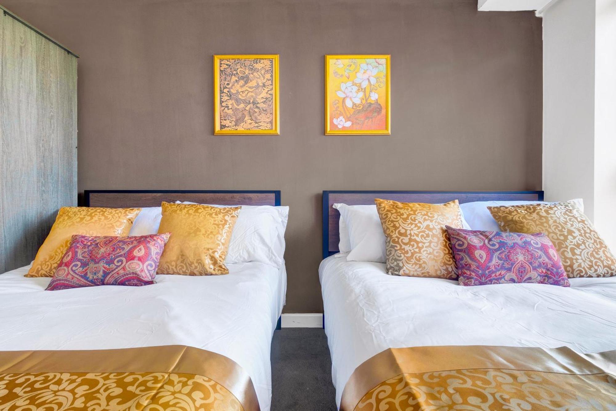 Thai With Netflix, Pool Table & Games, Freepark Apartment