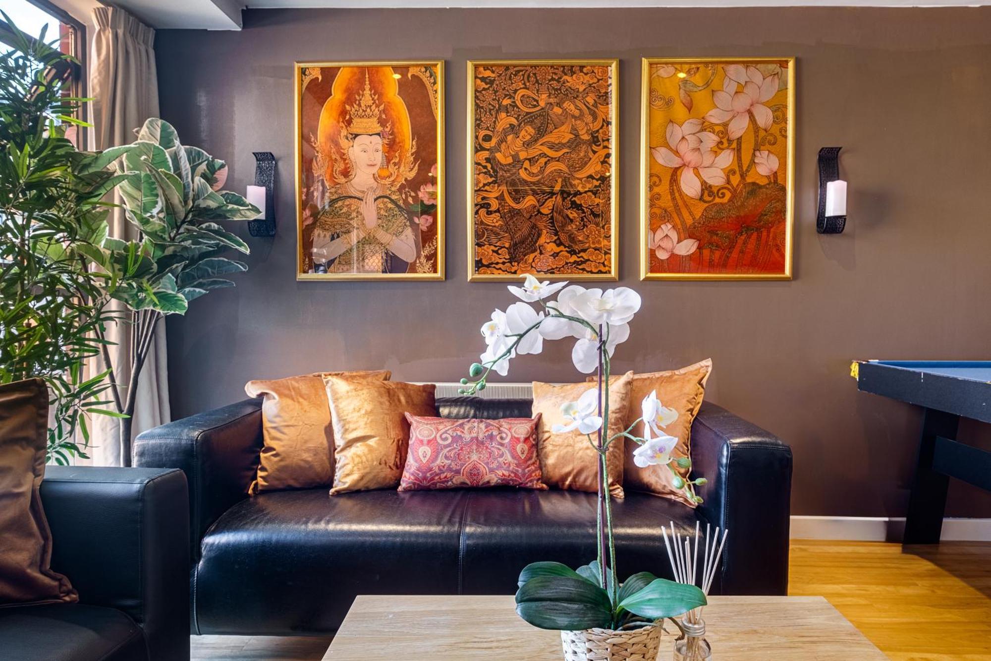 Thai With Netflix, Pool Table & Games, Freepark Apartment Birmingham
