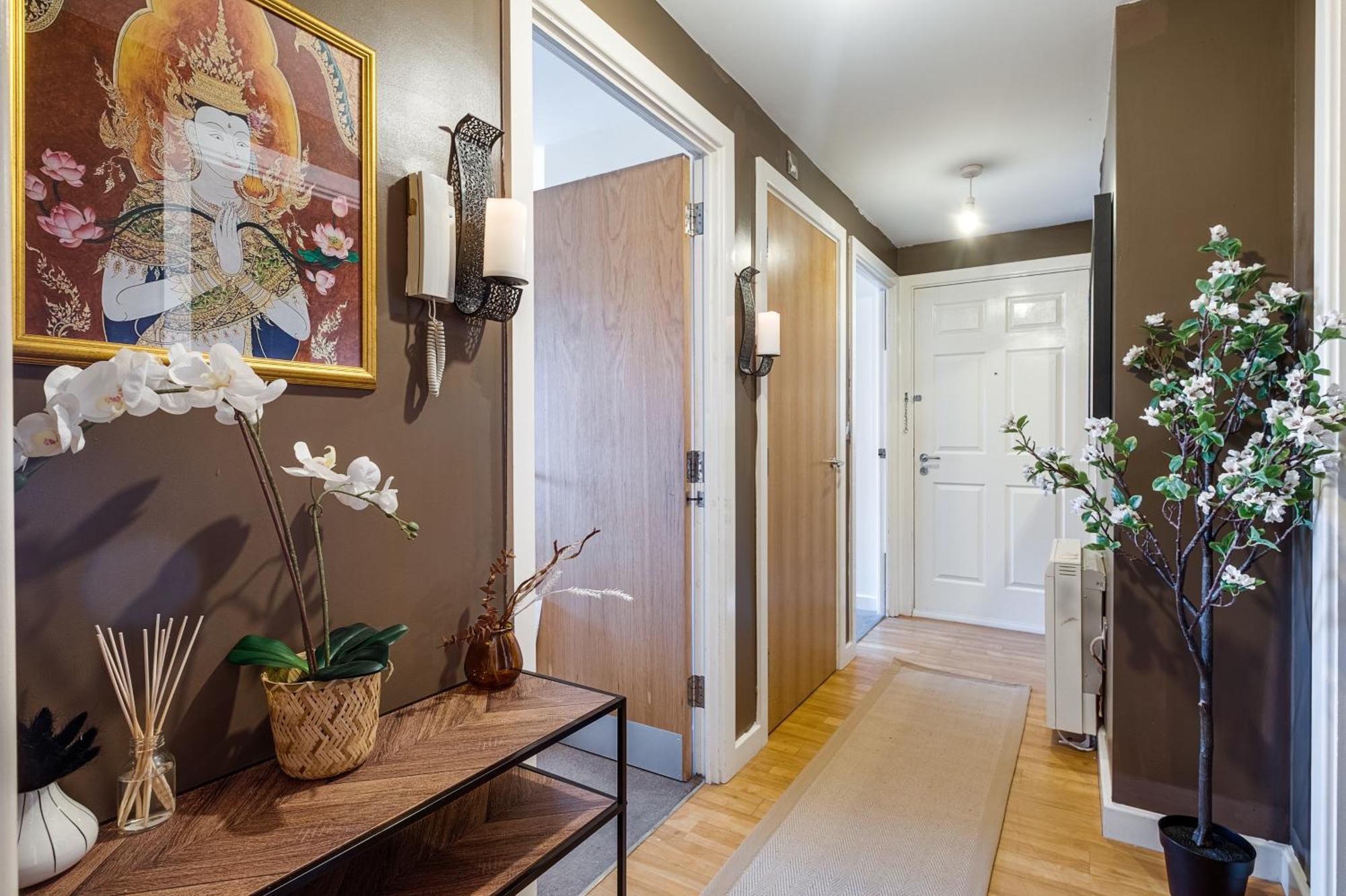 Thai With Netflix, Pool Table & Games, Freepark Apartment Birmingham