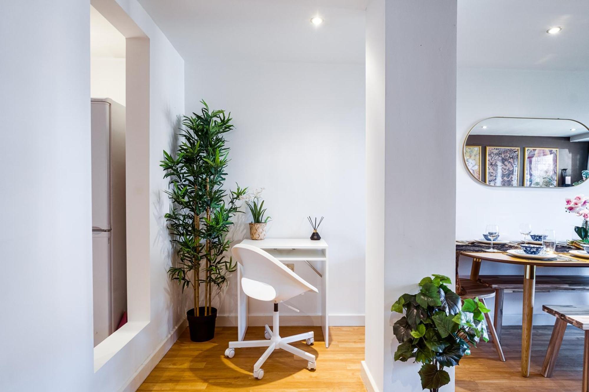 Thai With Netflix, Pool Table & Games, Freepark Apartment Birmingham